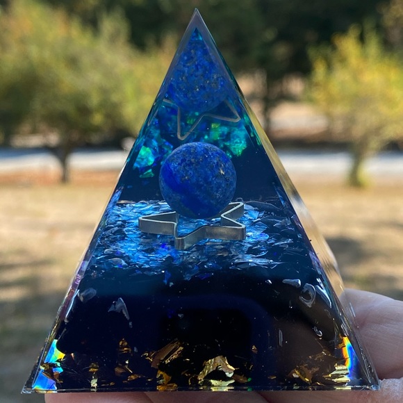 Lapis Lazuli Obsidian Orgone Pyramid  Generator | Reiki - Picture 6 of 10